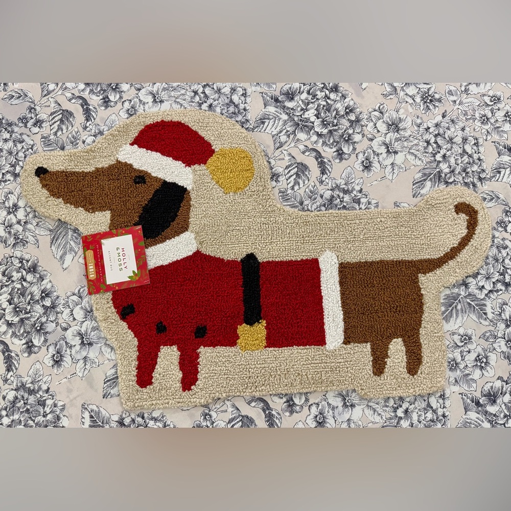 Holly & Moss Christmas Dachshund 20x32 Accent Rug NEW